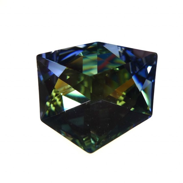 3) Crystal (001) Sahara Z CALVSI (SAZCV)